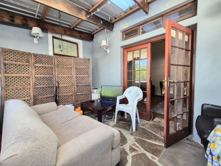 4 Bedroom Property for Sale in Wynberg Upper Western Cape